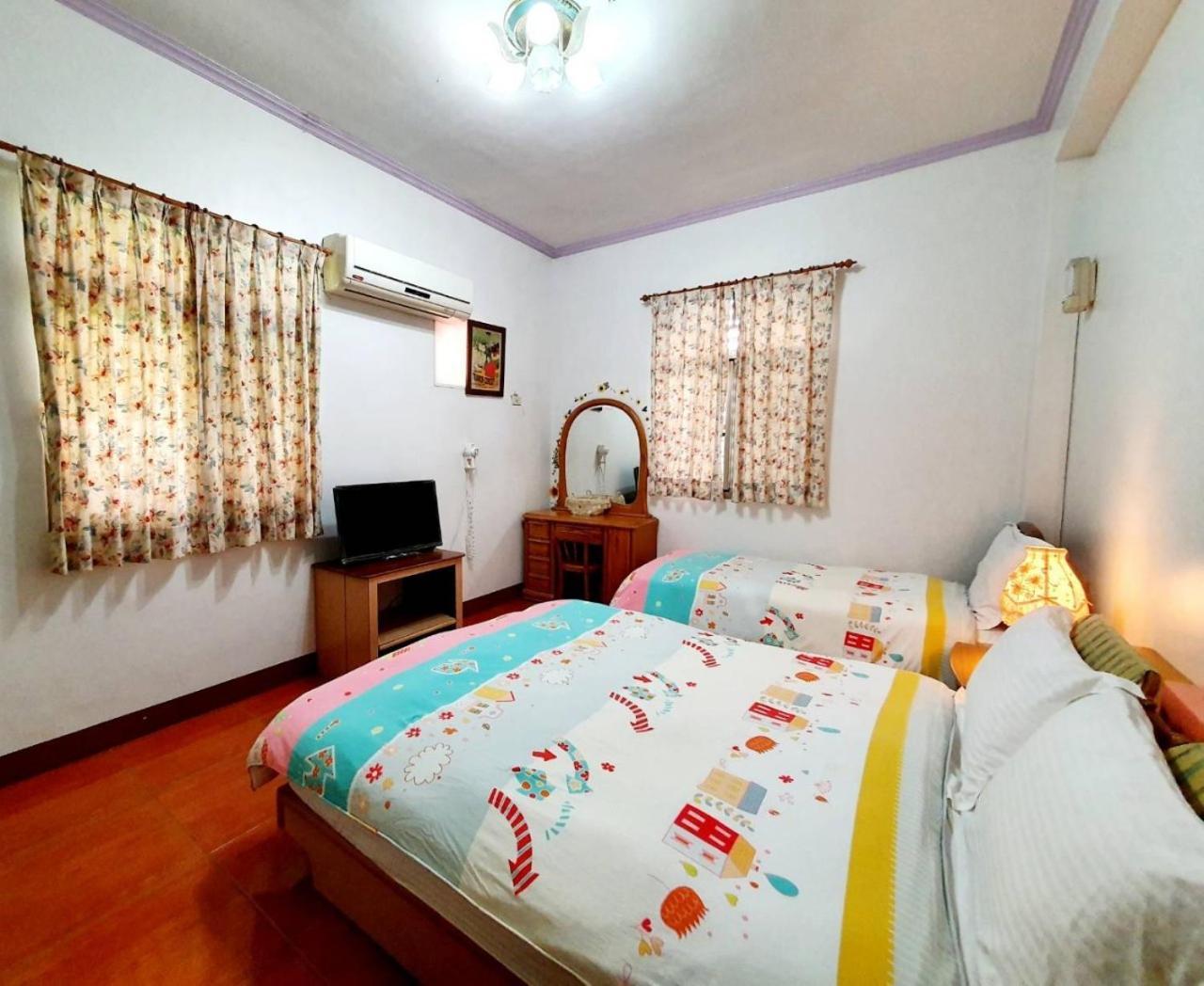 Yilan Xiang Feng Homestay 五結郷 エクステリア 写真